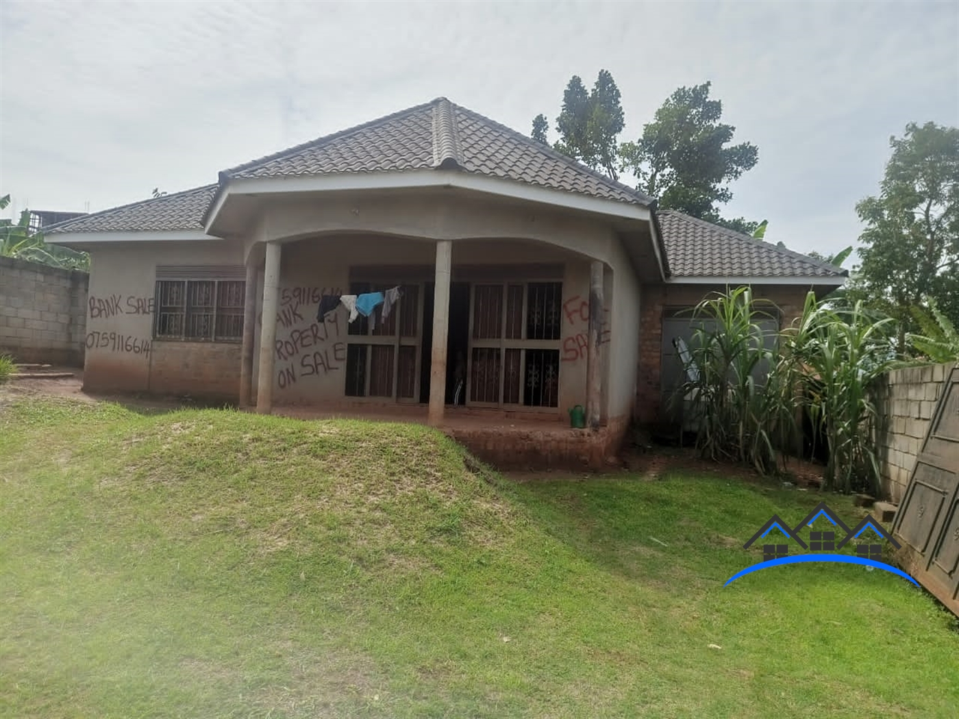 Shell House for sale in Bwebajja Wakiso