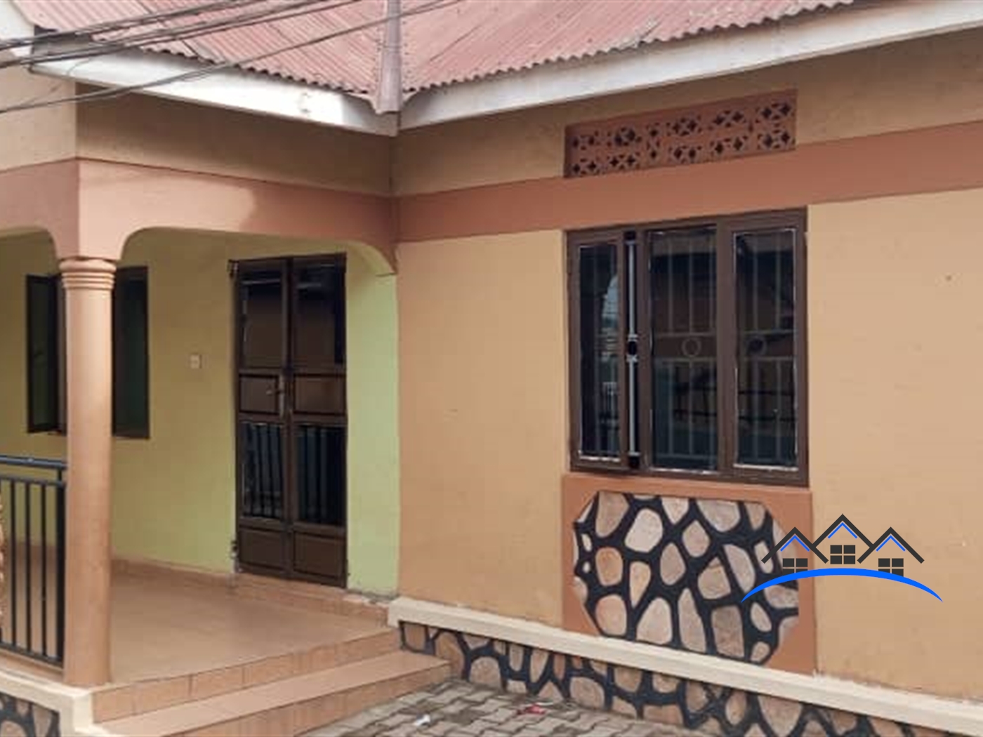 Town House for sale in Bukesa Kampala