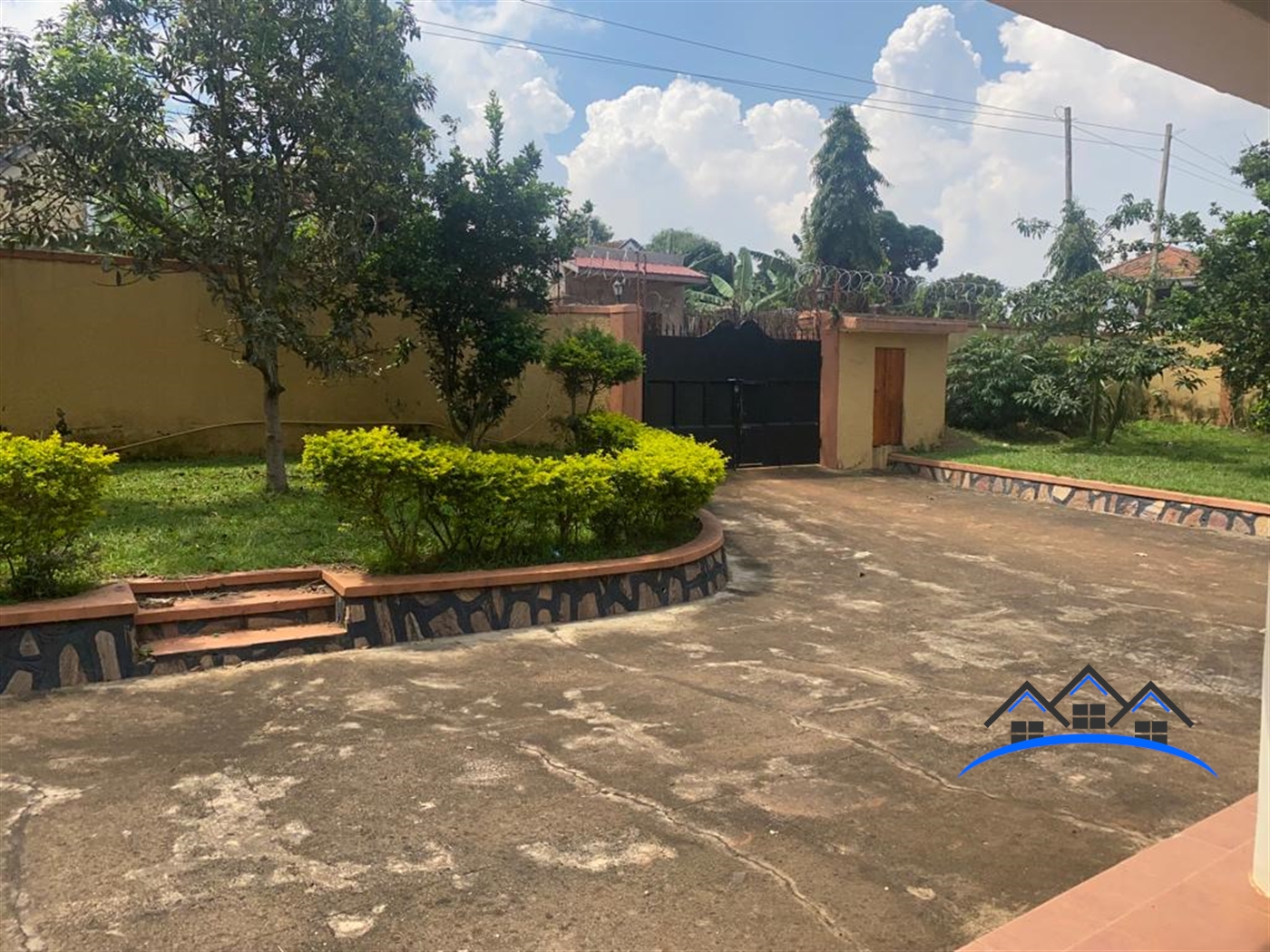 Bungalow for sale in Entebbe Wakiso