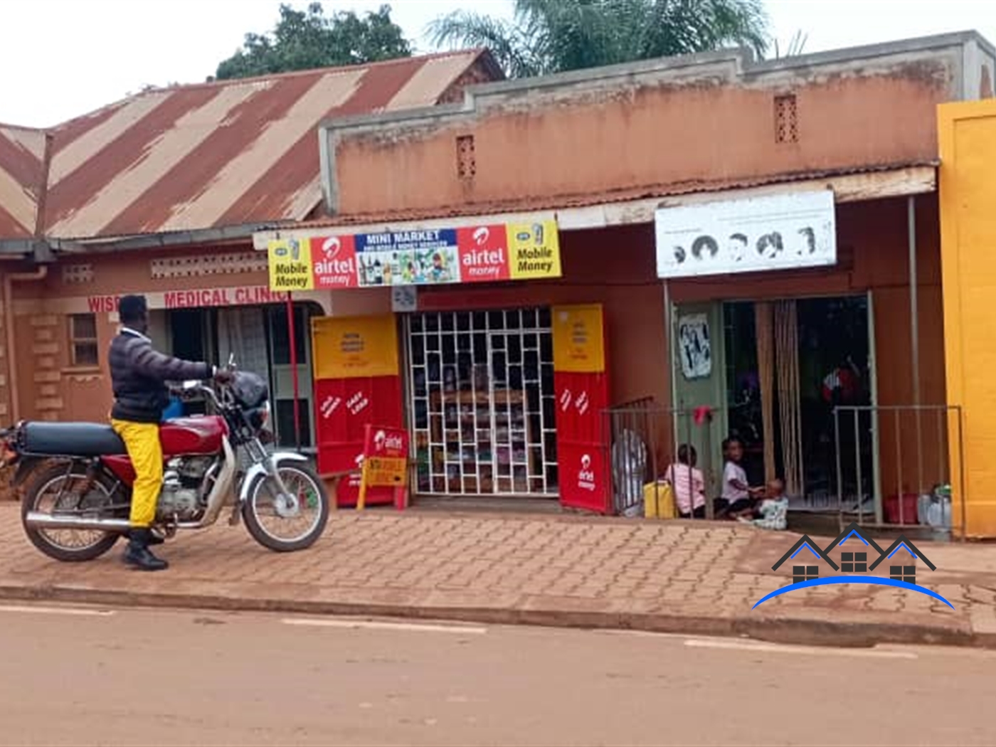 Shop for sale in Kanyanya Wakiso