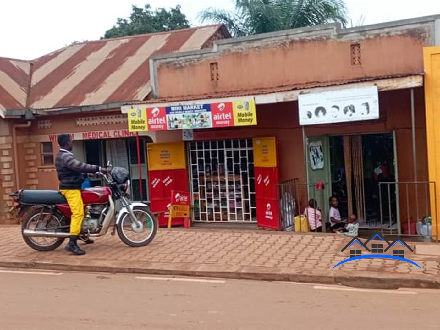 Shop for sale in Kanyanya Wakiso