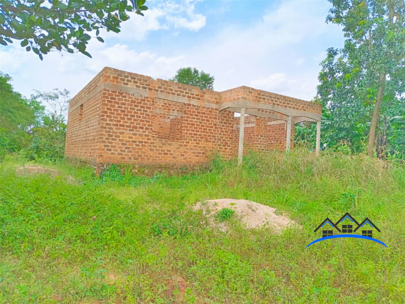 Shell House for sale in Nakisunga Mukono