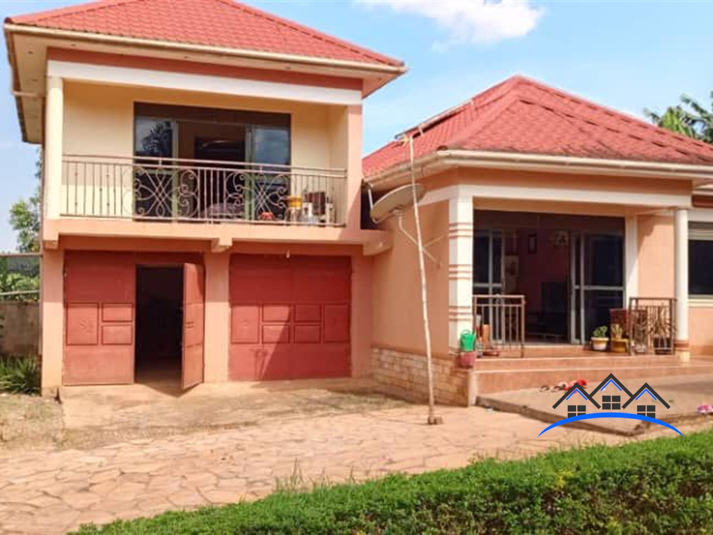 Storeyed house for sale in Nansana Wakiso