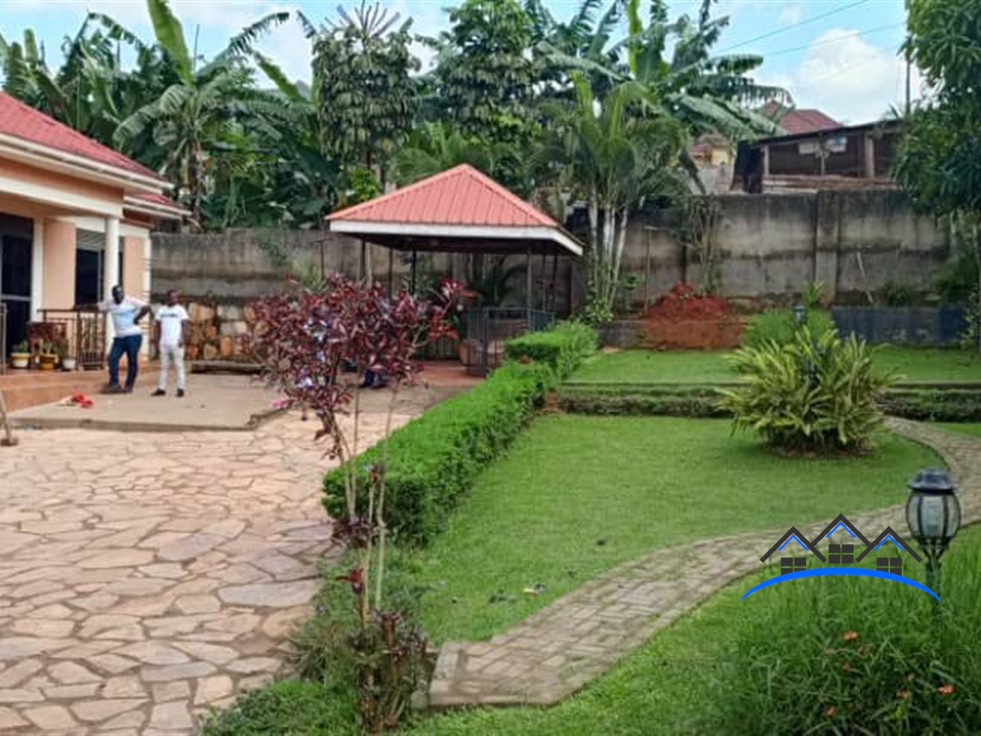 Storeyed house for sale in Nansana Wakiso