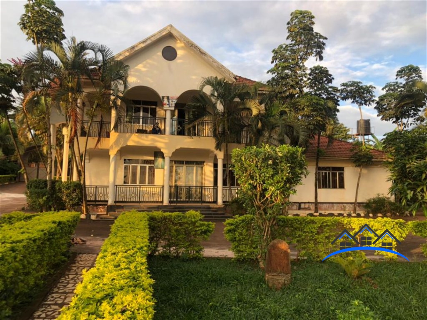 Storeyed house for sale in Wattuba Wakiso