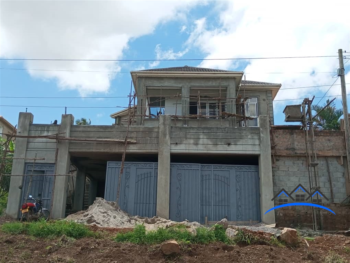 Storeyed house for sale in Seguku Wakiso