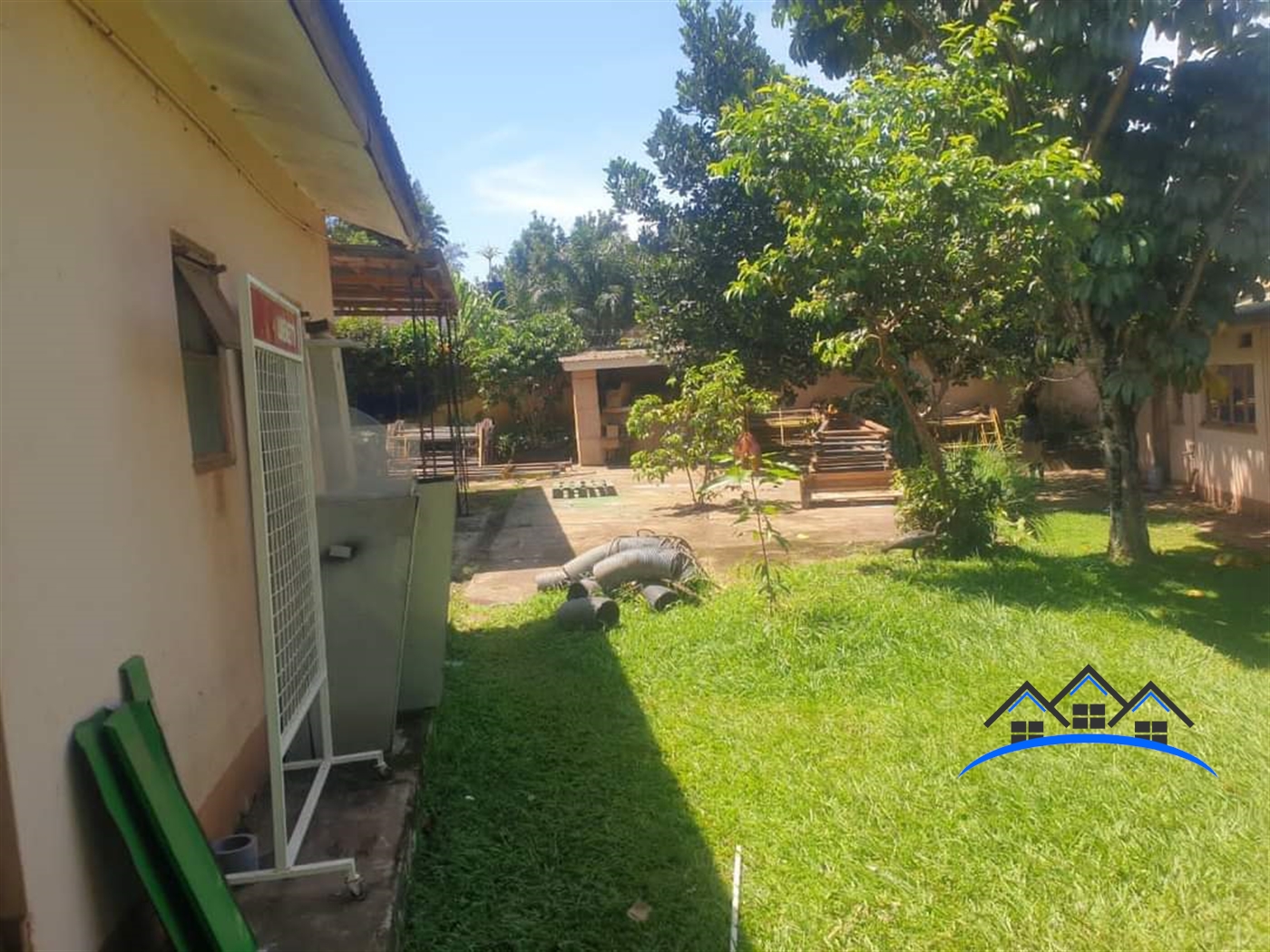 Commercial Land for sale in Bugoloobi Kampala