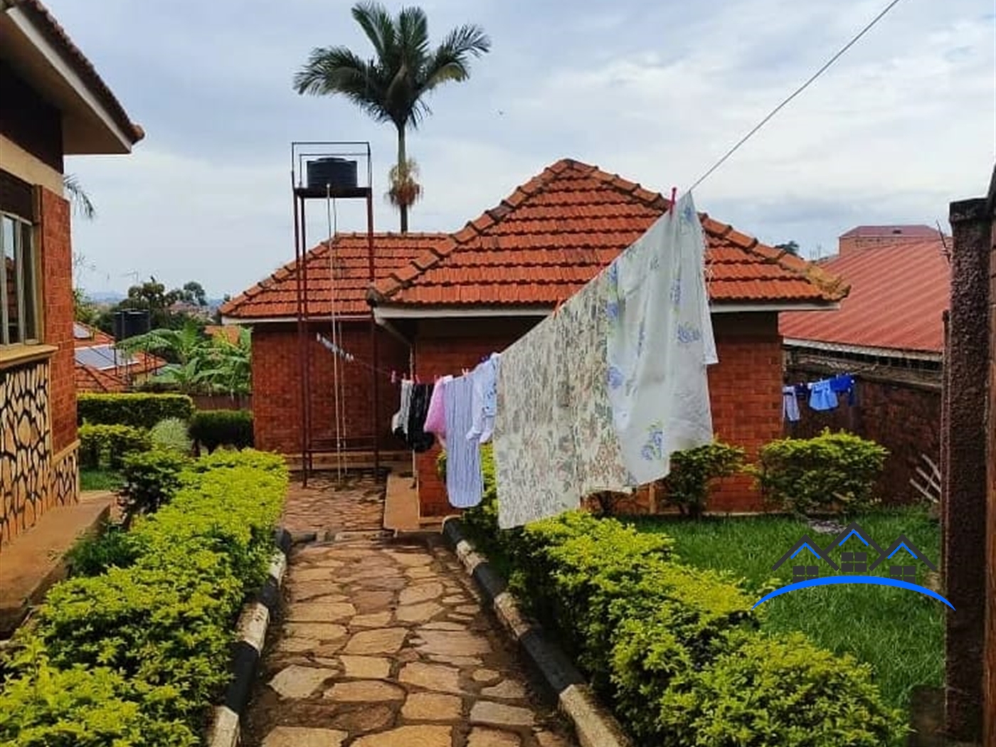 Bungalow for sale in Mbuya Kampala