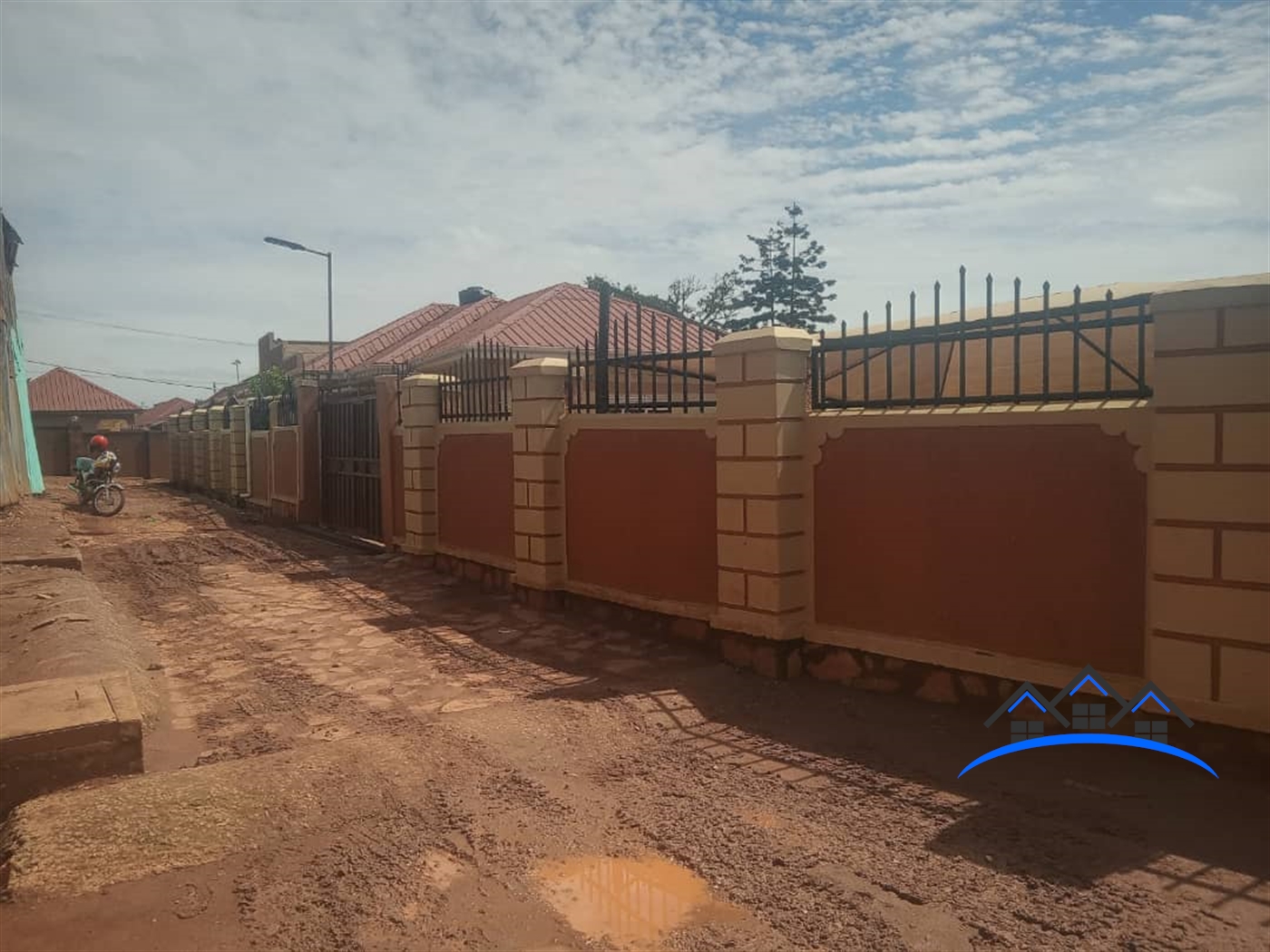 Bungalow for sale in Kanyanya Wakiso