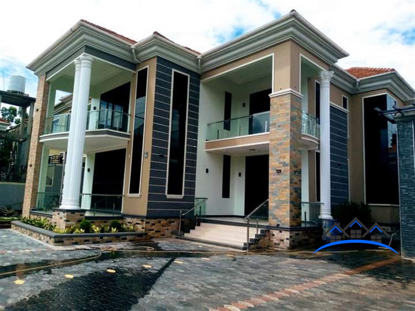 Storeyed house for sale in Kira Wakiso