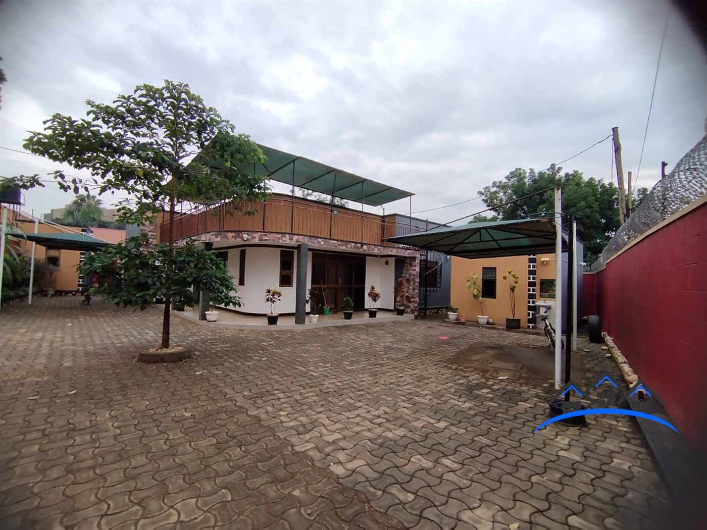 Penthouse for sale in Namugongo Wakiso