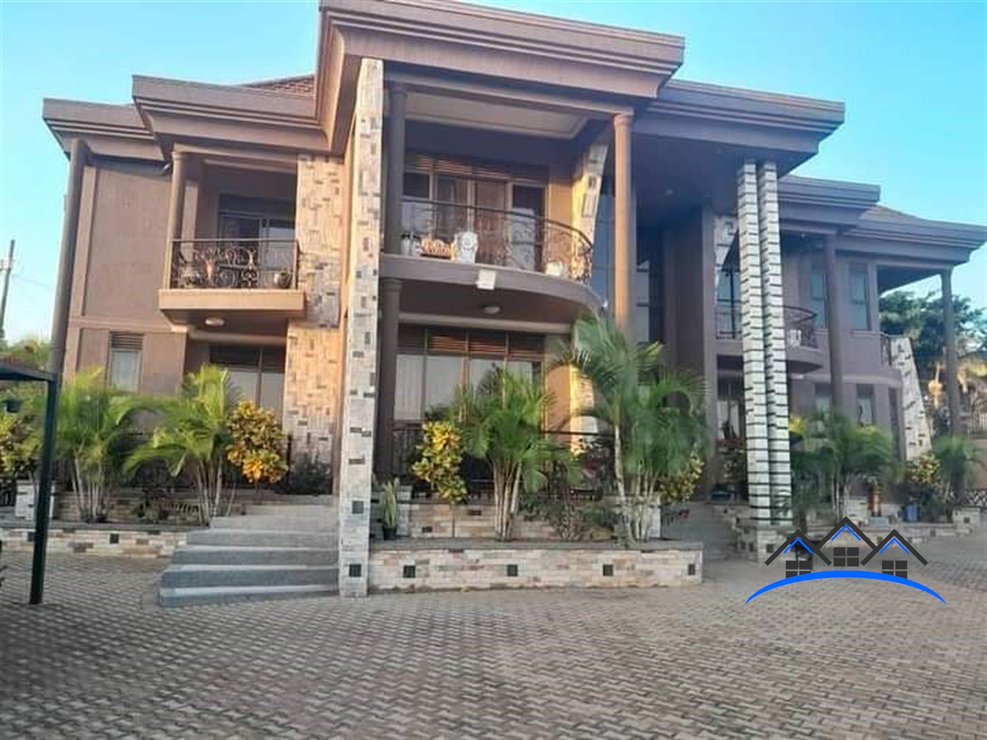 Mansion for sale in Lubowa Wakiso