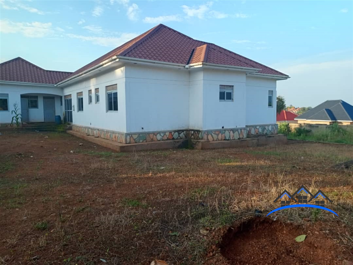 Bungalow for sale in Kkona Wakiso