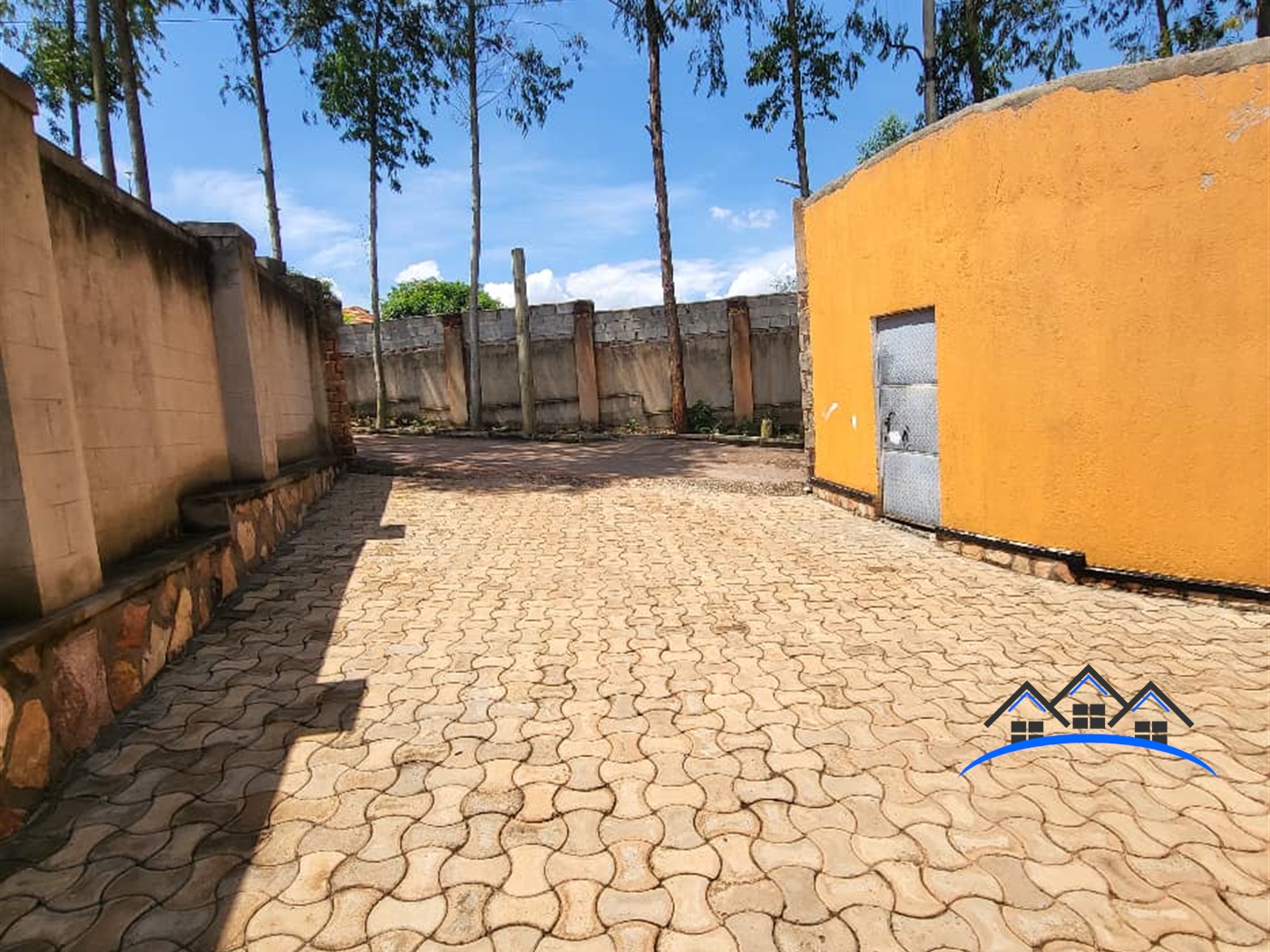 Bungalow for sale in Gayaza Wakiso