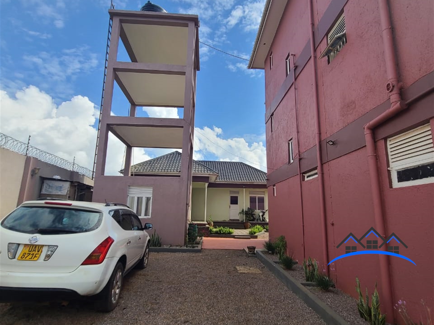 Storeyed house for sale in Kajjansi Wakiso