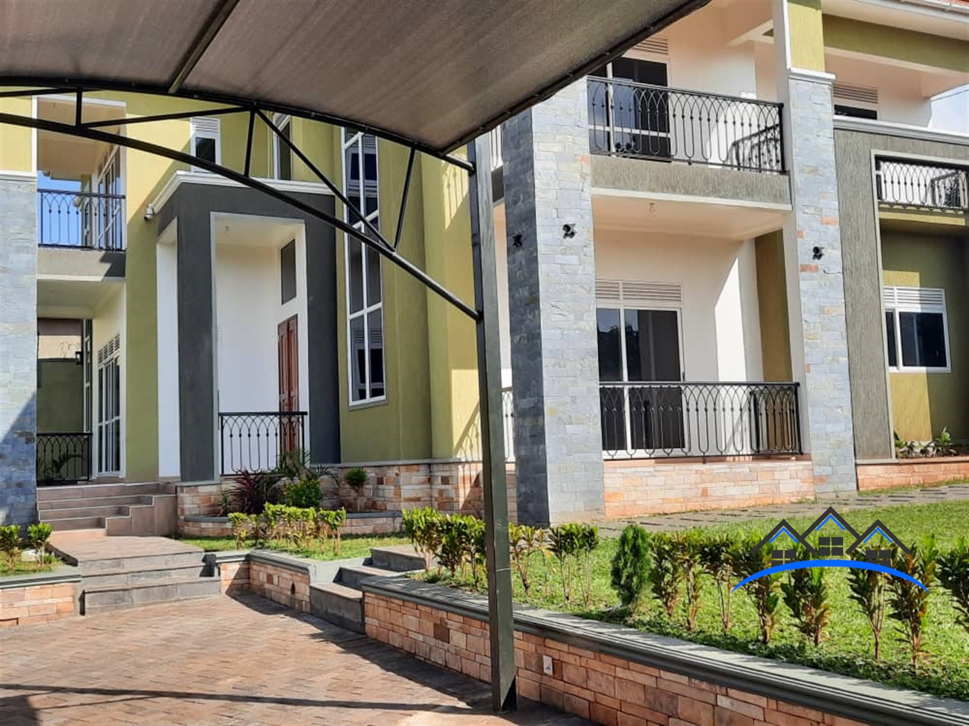 Storeyed house for sale in Kitende Wakiso