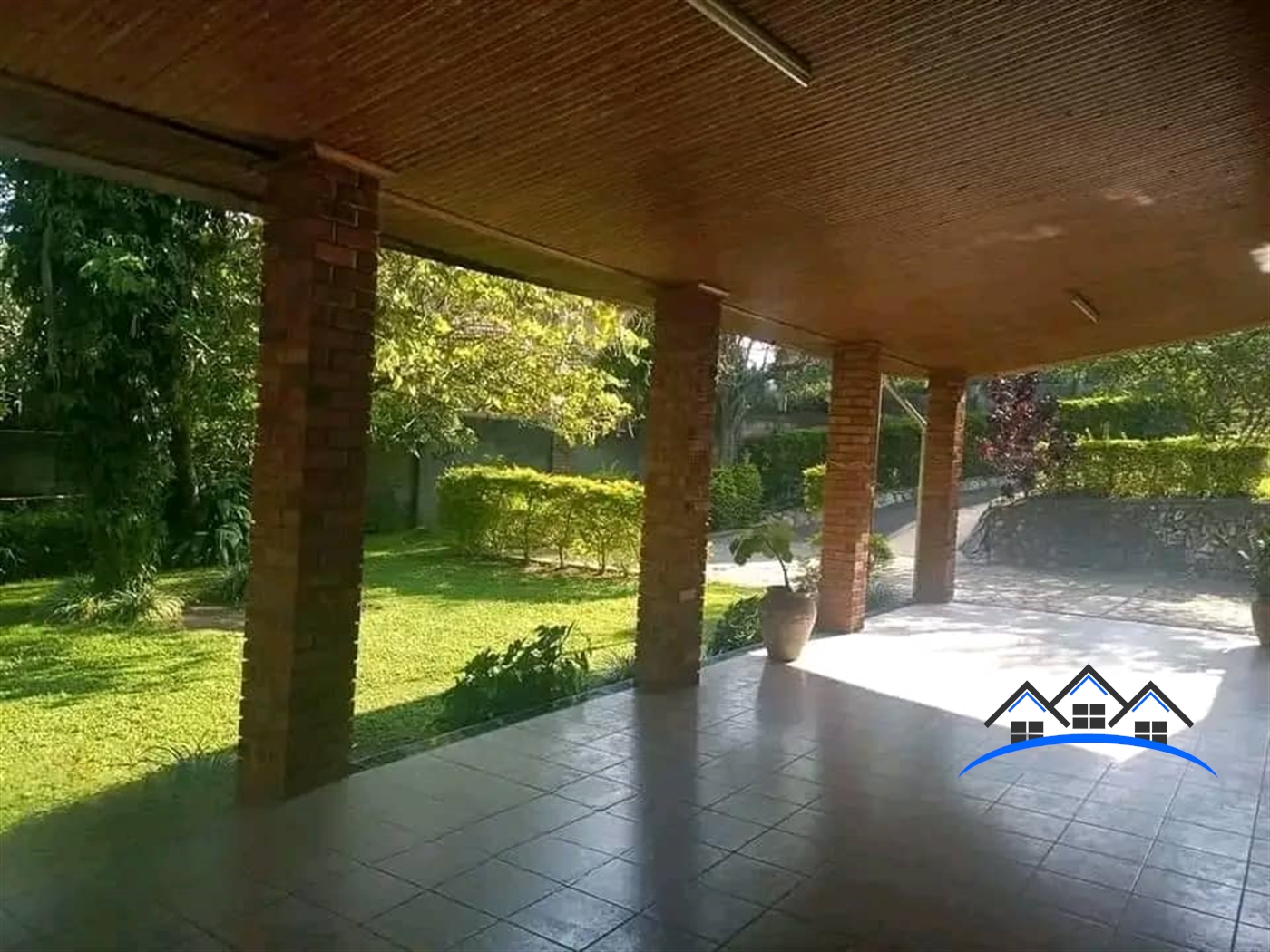 Bungalow for sale in Mutungo Kampala