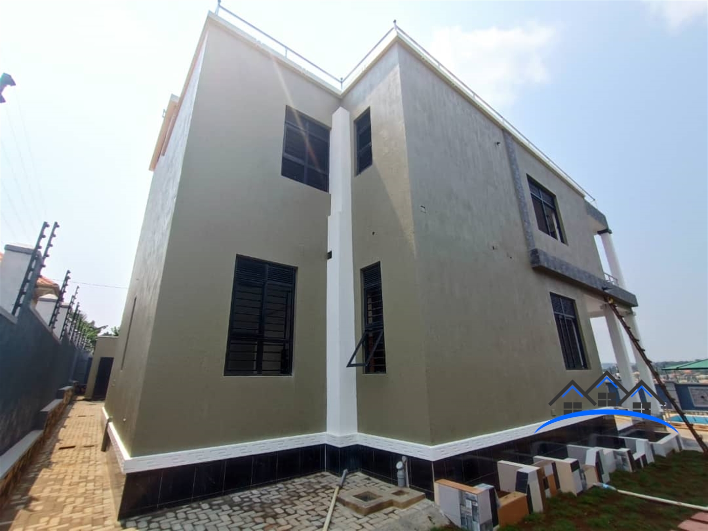 Storeyed house for sale in Najjera Wakiso