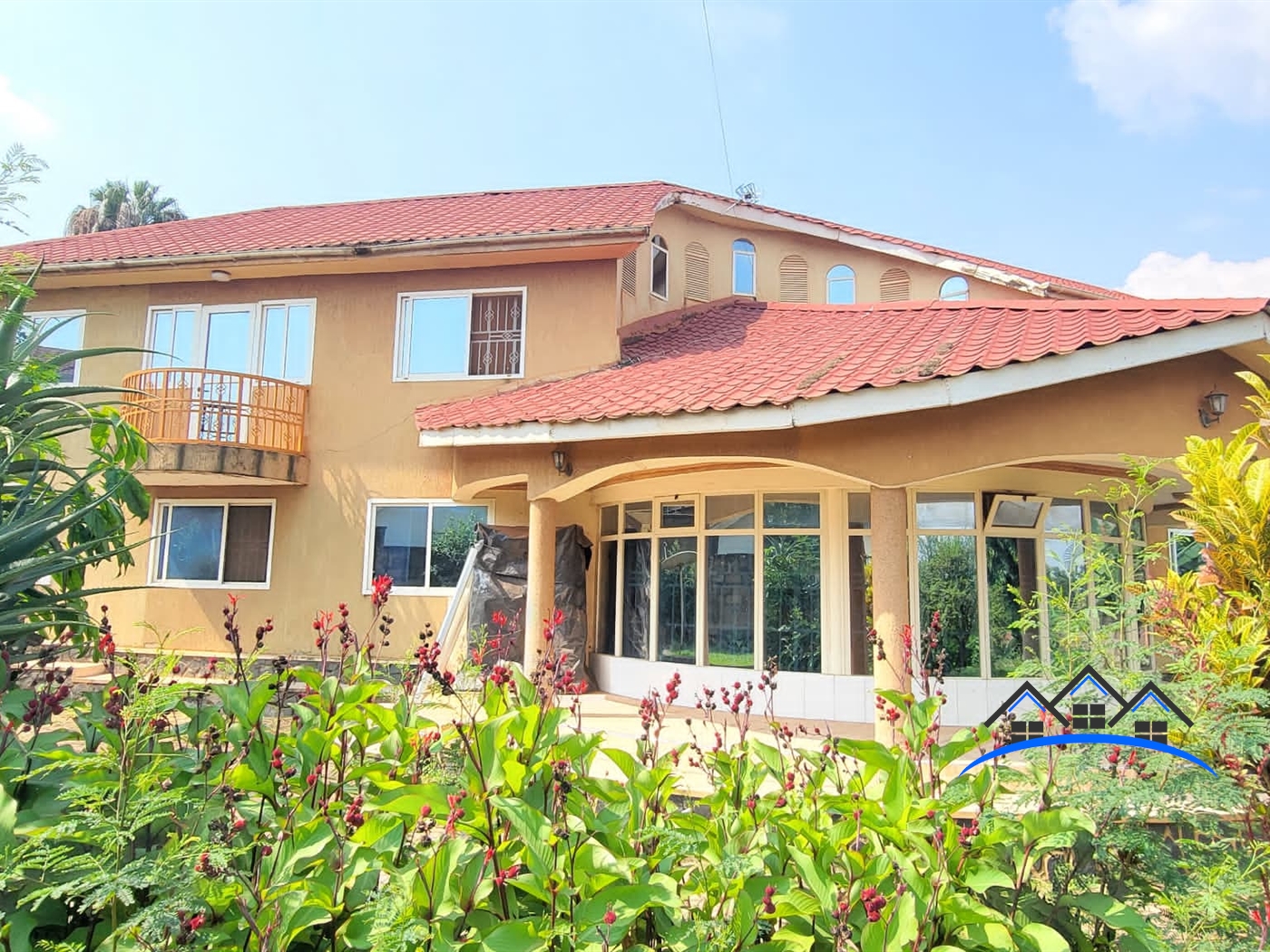 Storeyed house for sale in Kisaasi Kampala