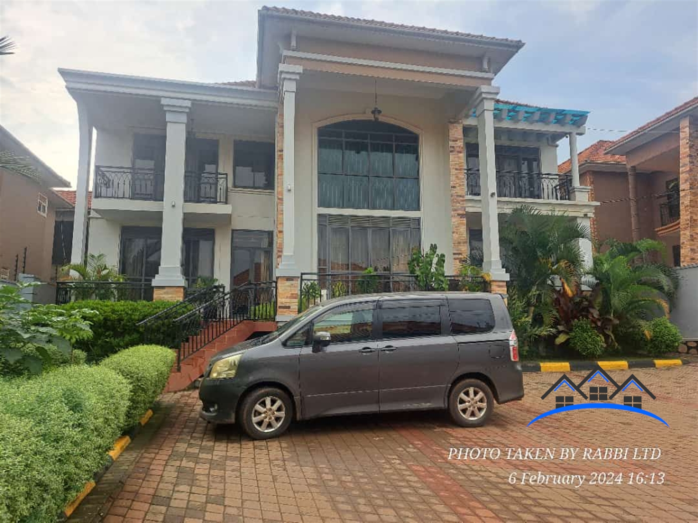 Storeyed house for sale in Kiwaatule Kampala