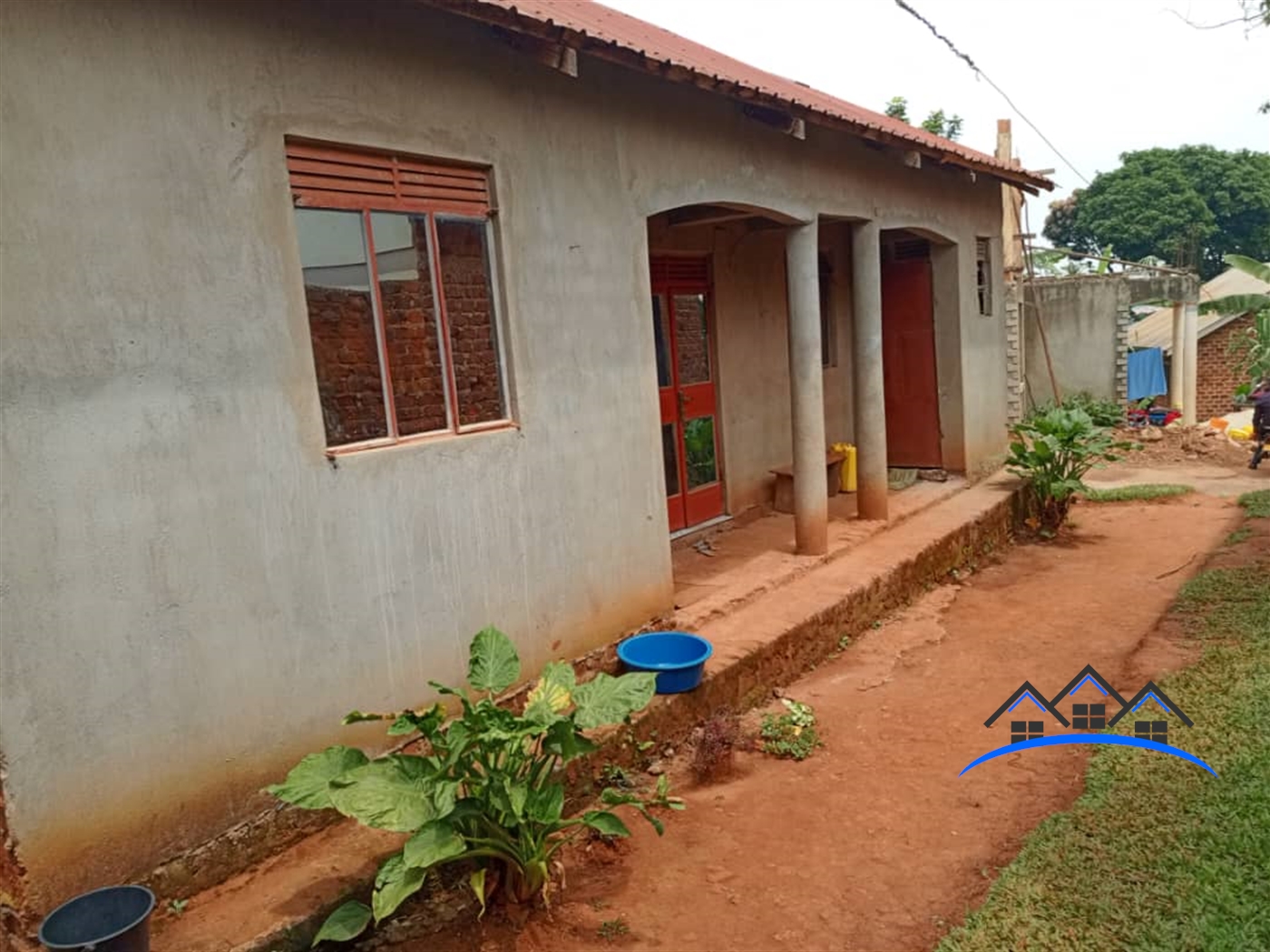 Bungalow for sale in Nansana Wakiso