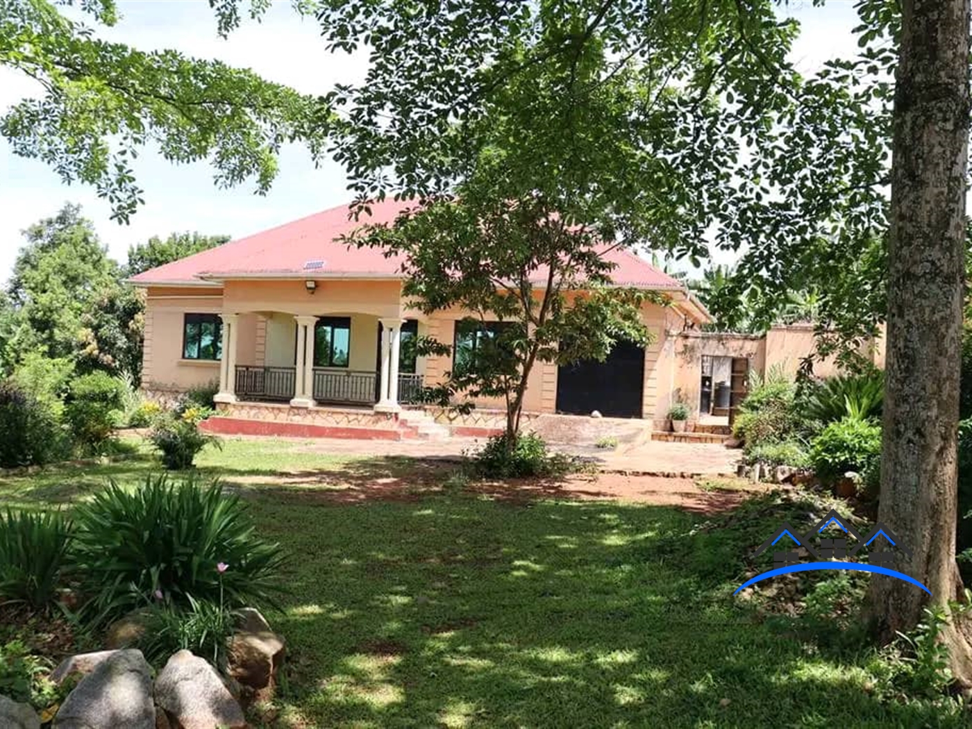 Bungalow for sale in Bombo Luweero