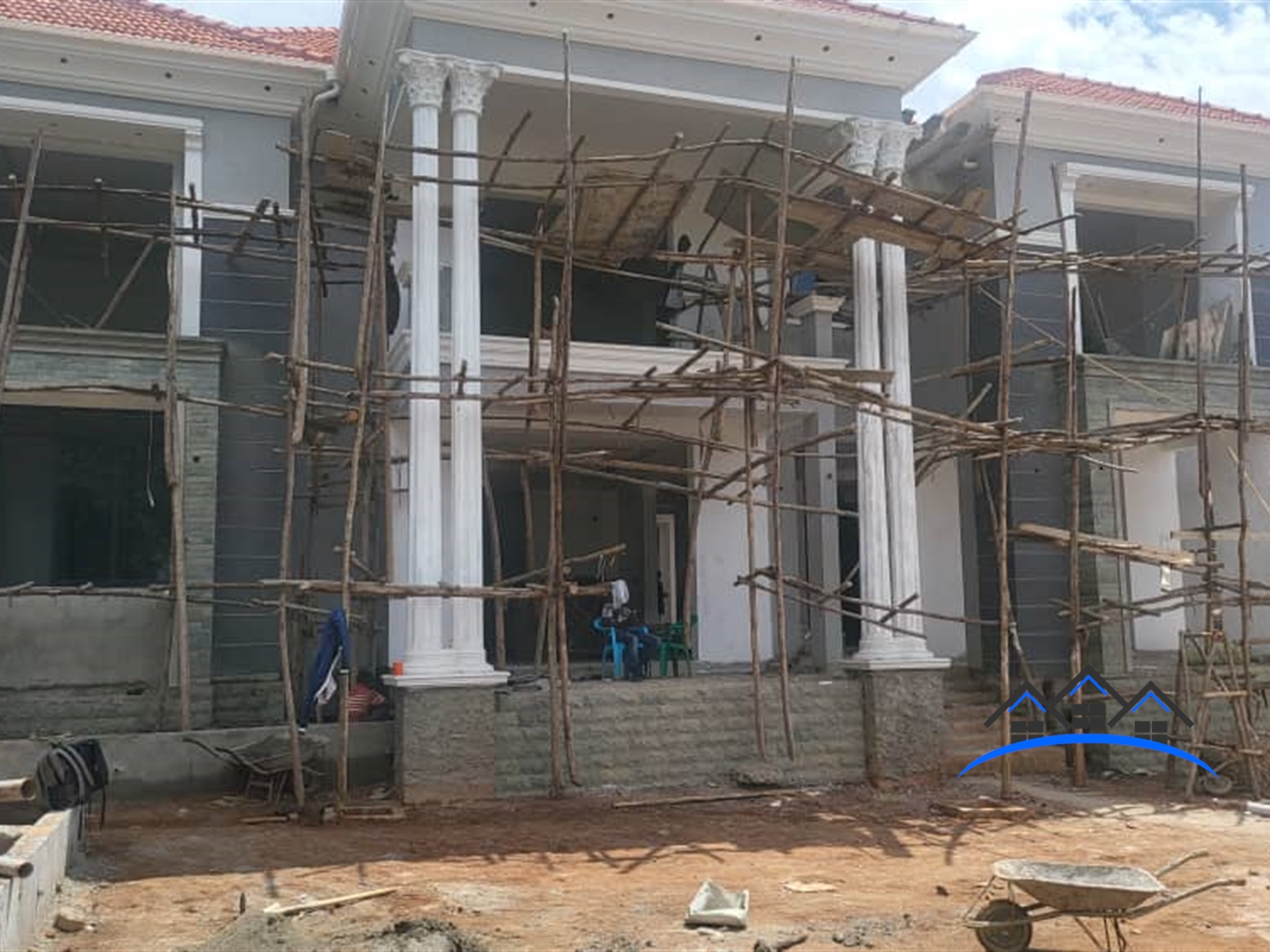 Storeyed house for sale in Munyonyo Kampala