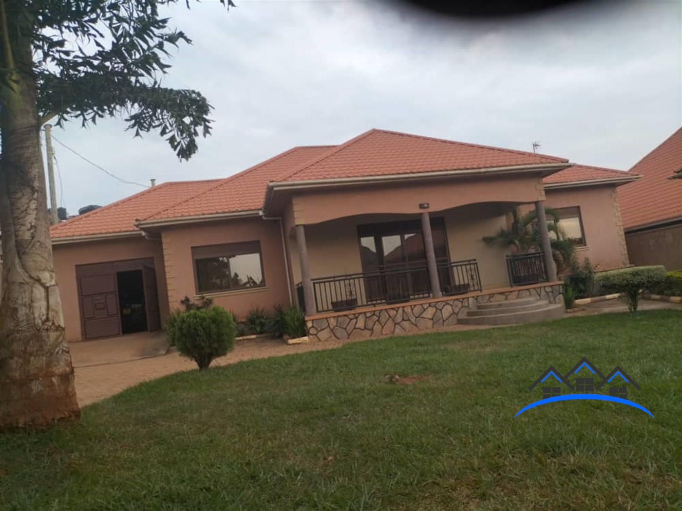 Bungalow for sale in Bwebajja Wakiso