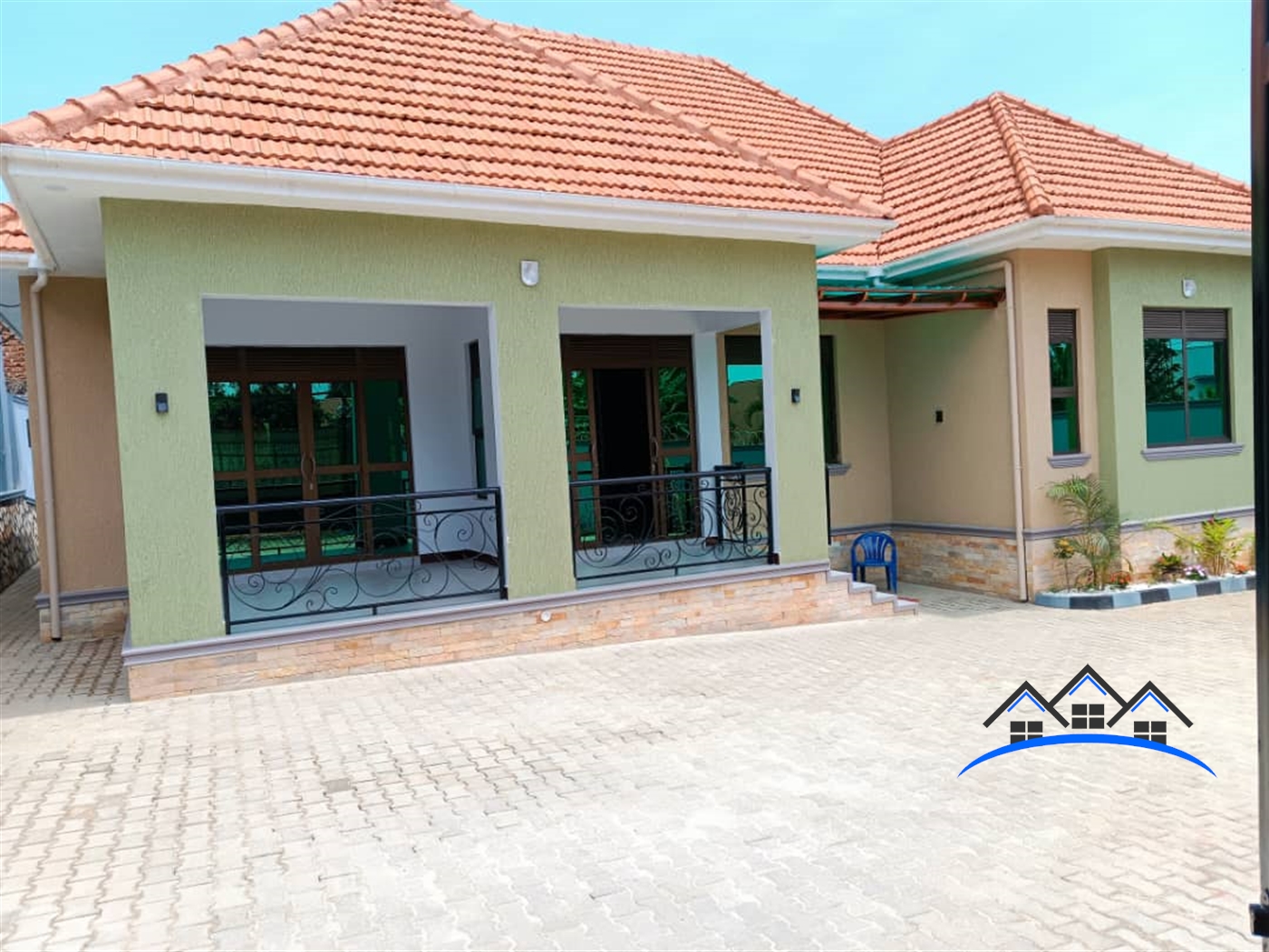 Bungalow for sale in Kitende Wakiso