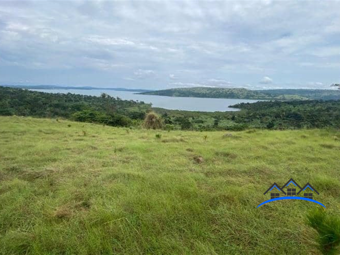 Farm for sale in Busagazi Buyikwe