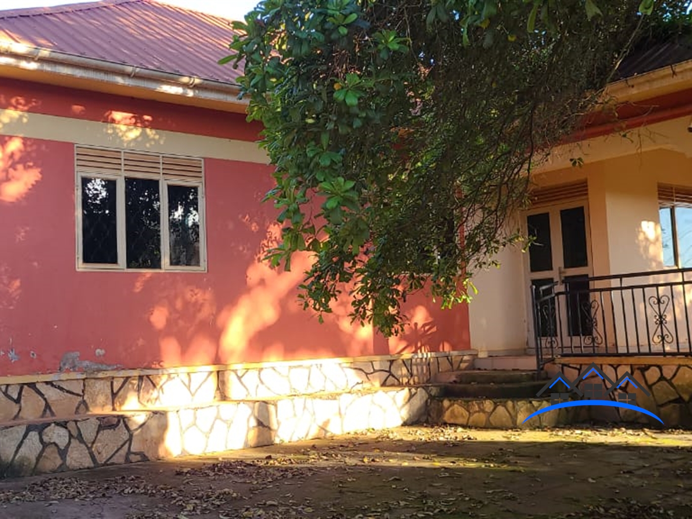 Bungalow for sale in Kitende Wakiso