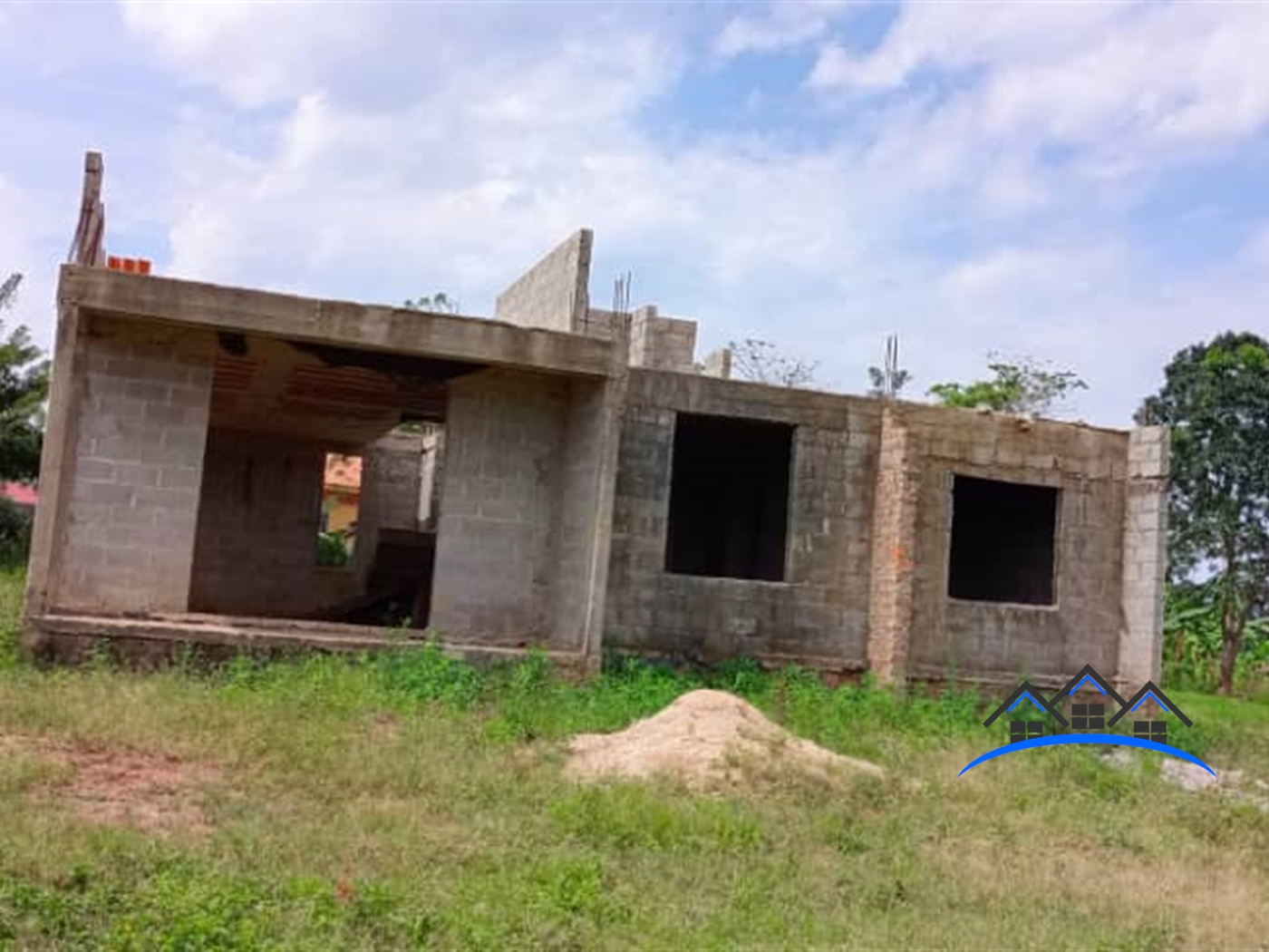 Shell House for sale in Kijabijo Wakiso