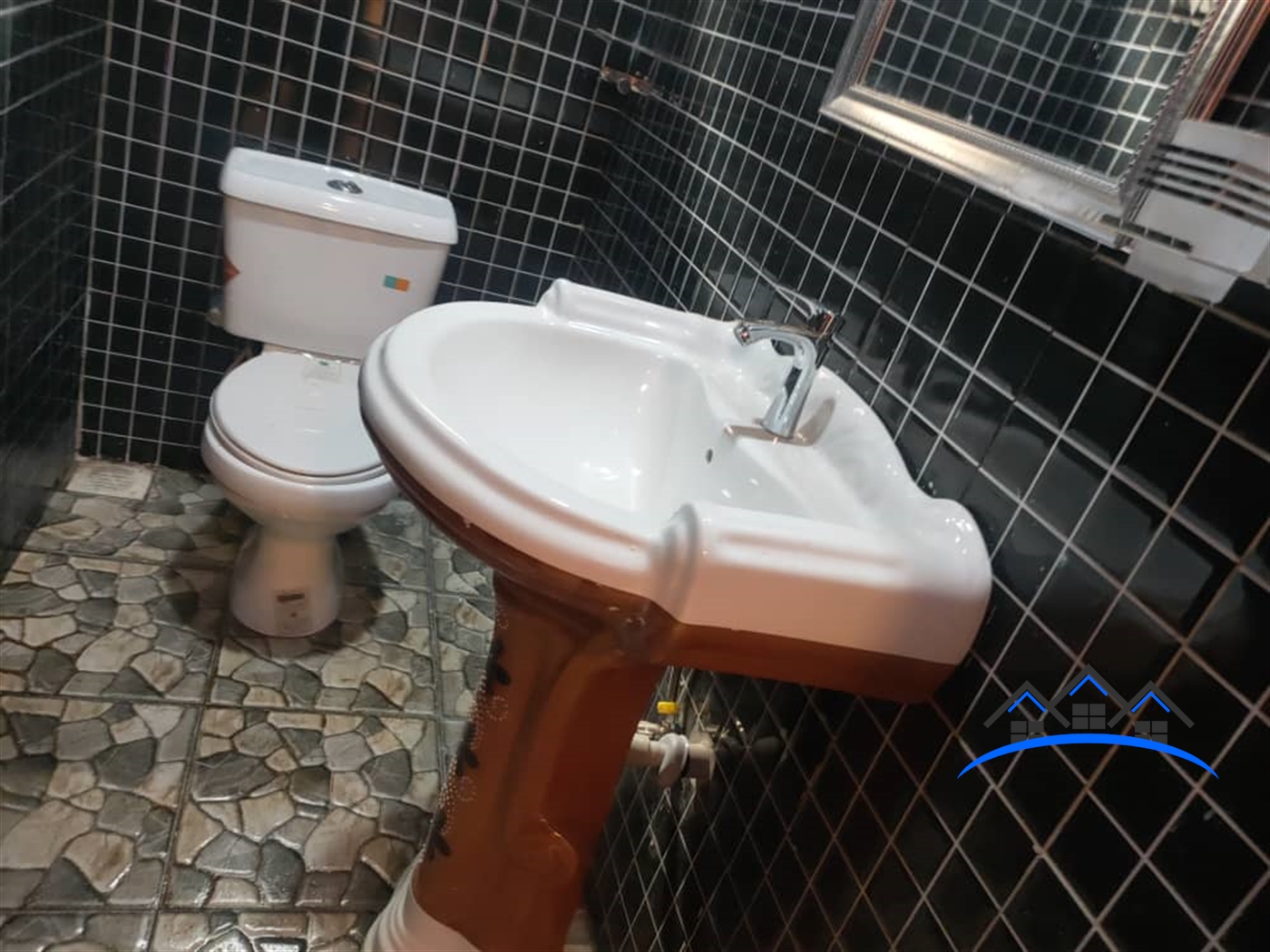 Bathroom (Toilet)