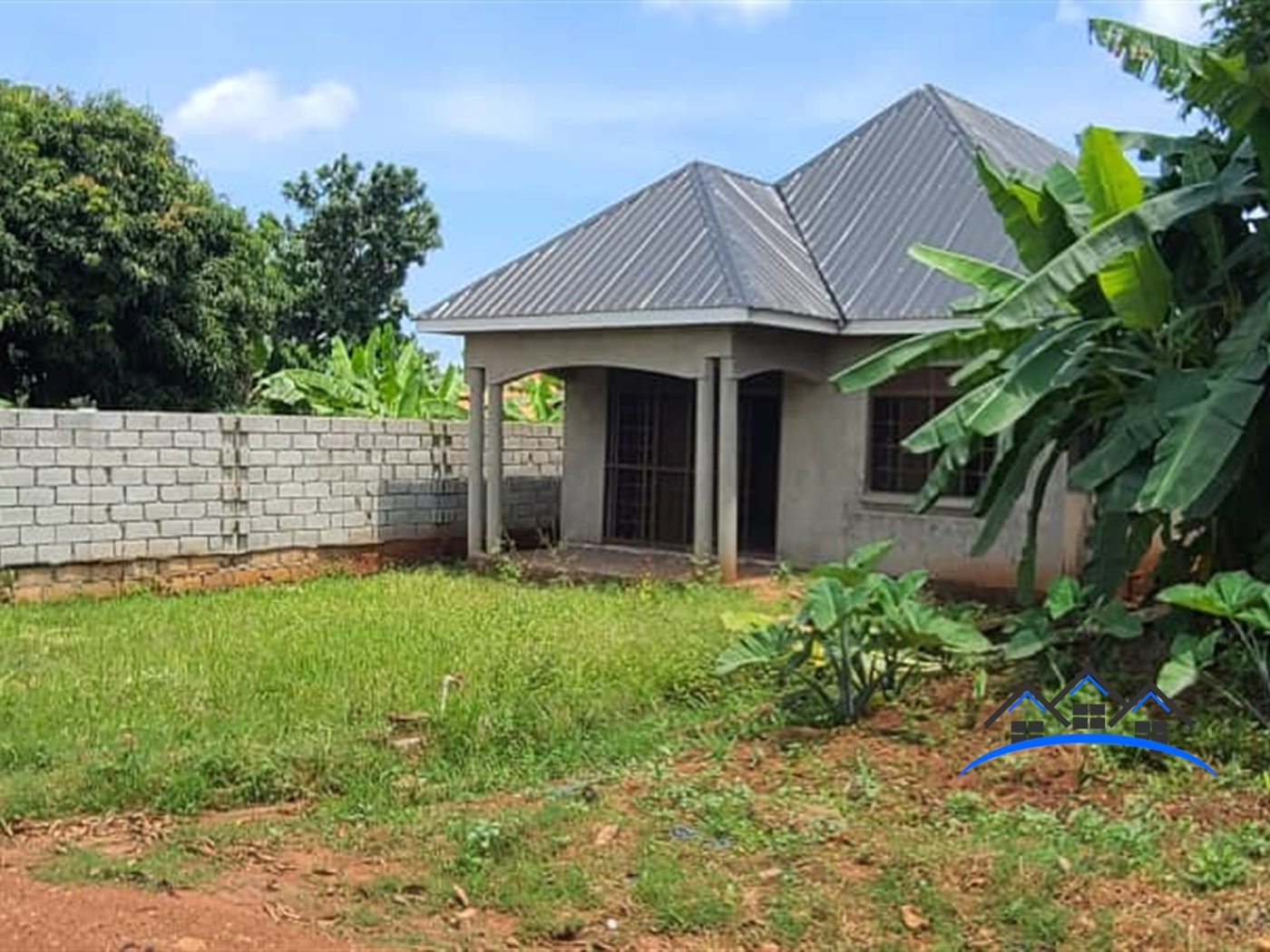 Shell House for sale in Bwebajja Wakiso