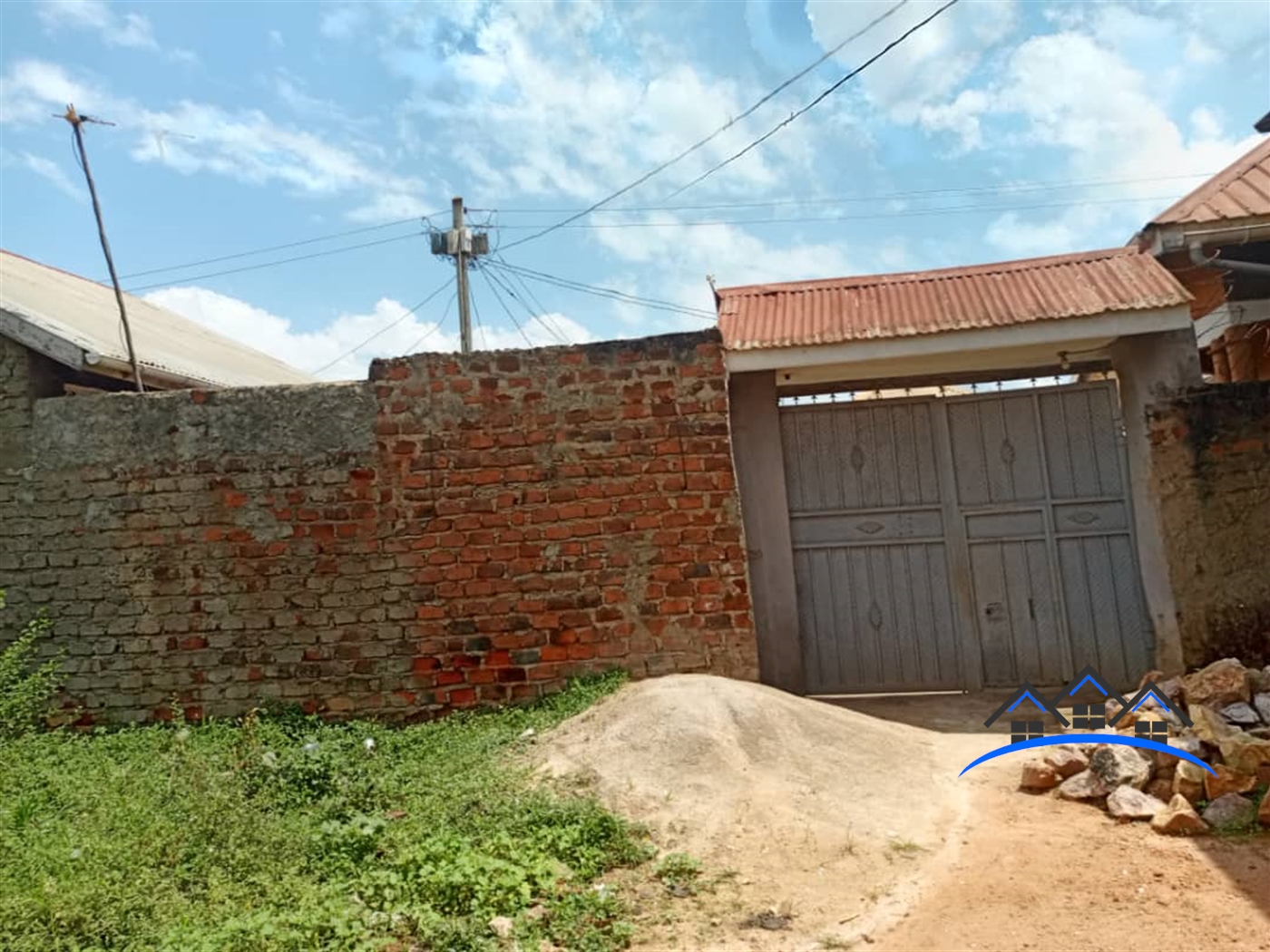 Bungalow for sale in Nansana Wakiso