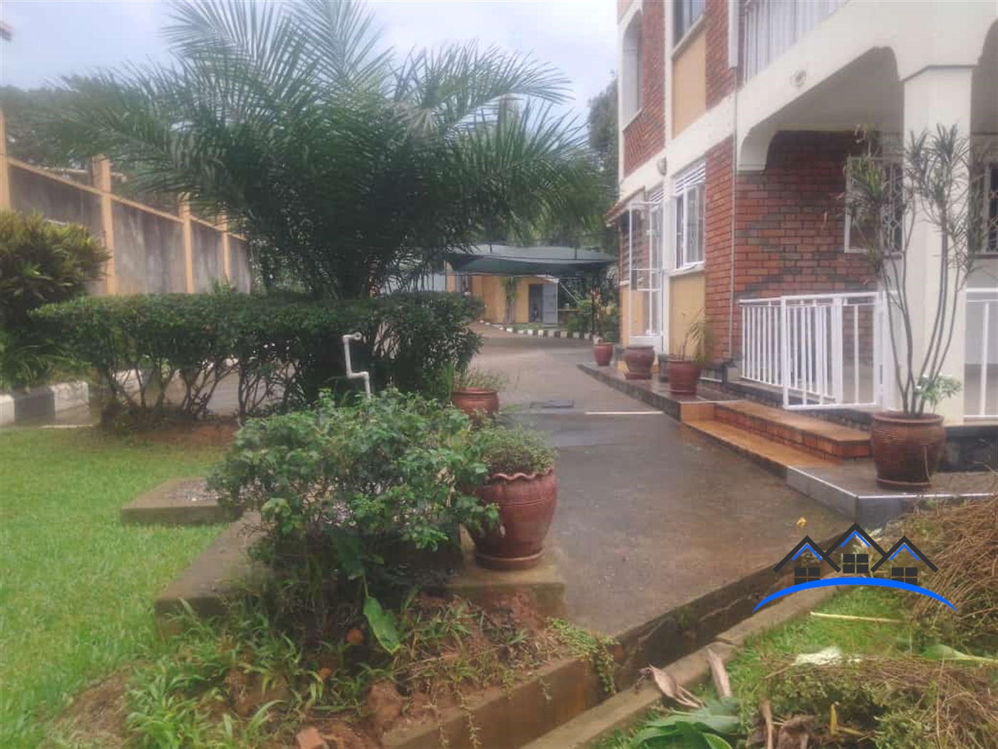 Storeyed house for sale in Namugongo Wakiso