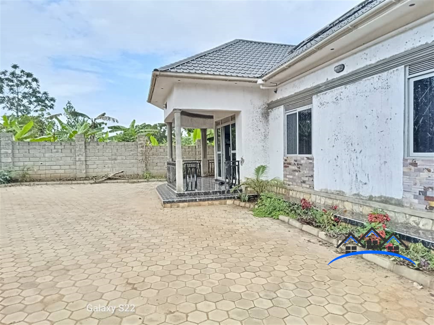 Bungalow for sale in Bujuuko Wakiso