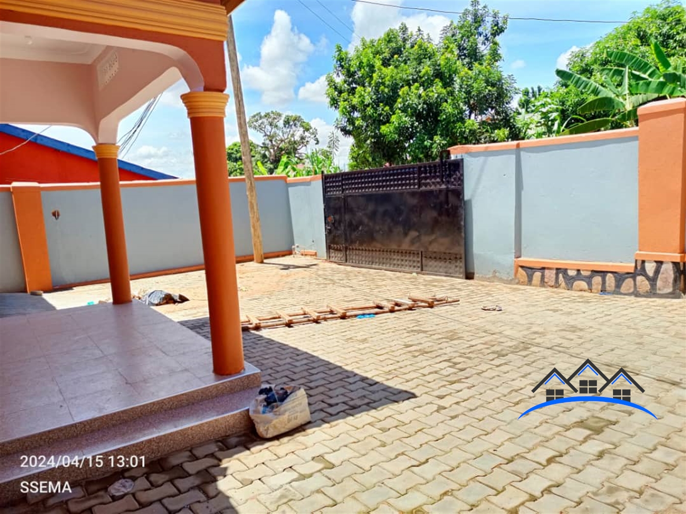 Bungalow for sale in Nansana Wakiso