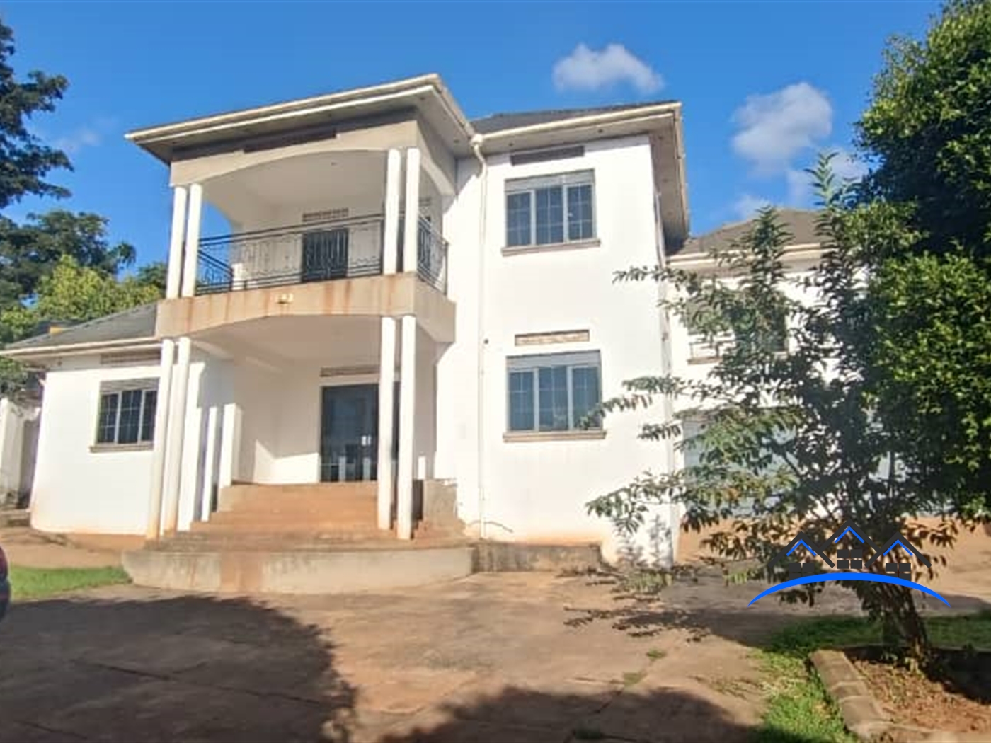 Storeyed house for sale in Kira Wakiso