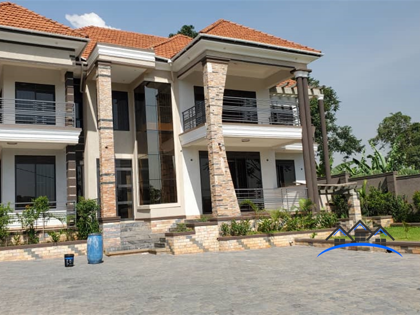 Storeyed house for sale in Kisaasi Kampala