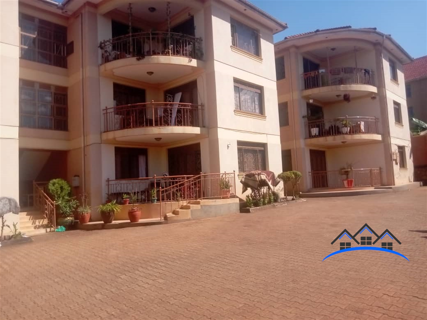 Apartment for sale in Kiwaatule Kampala