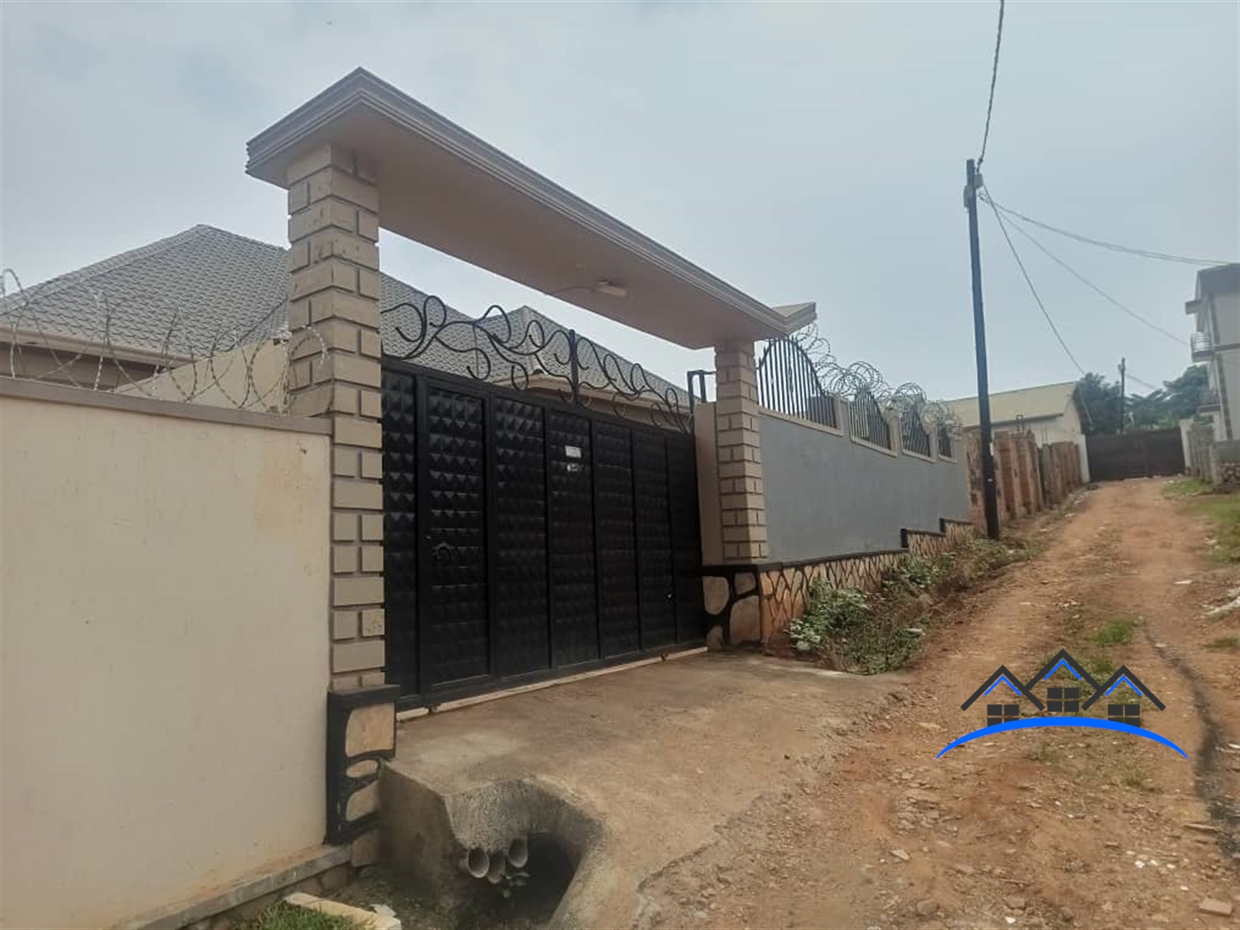 Bungalow for sale in Kitende Wakiso