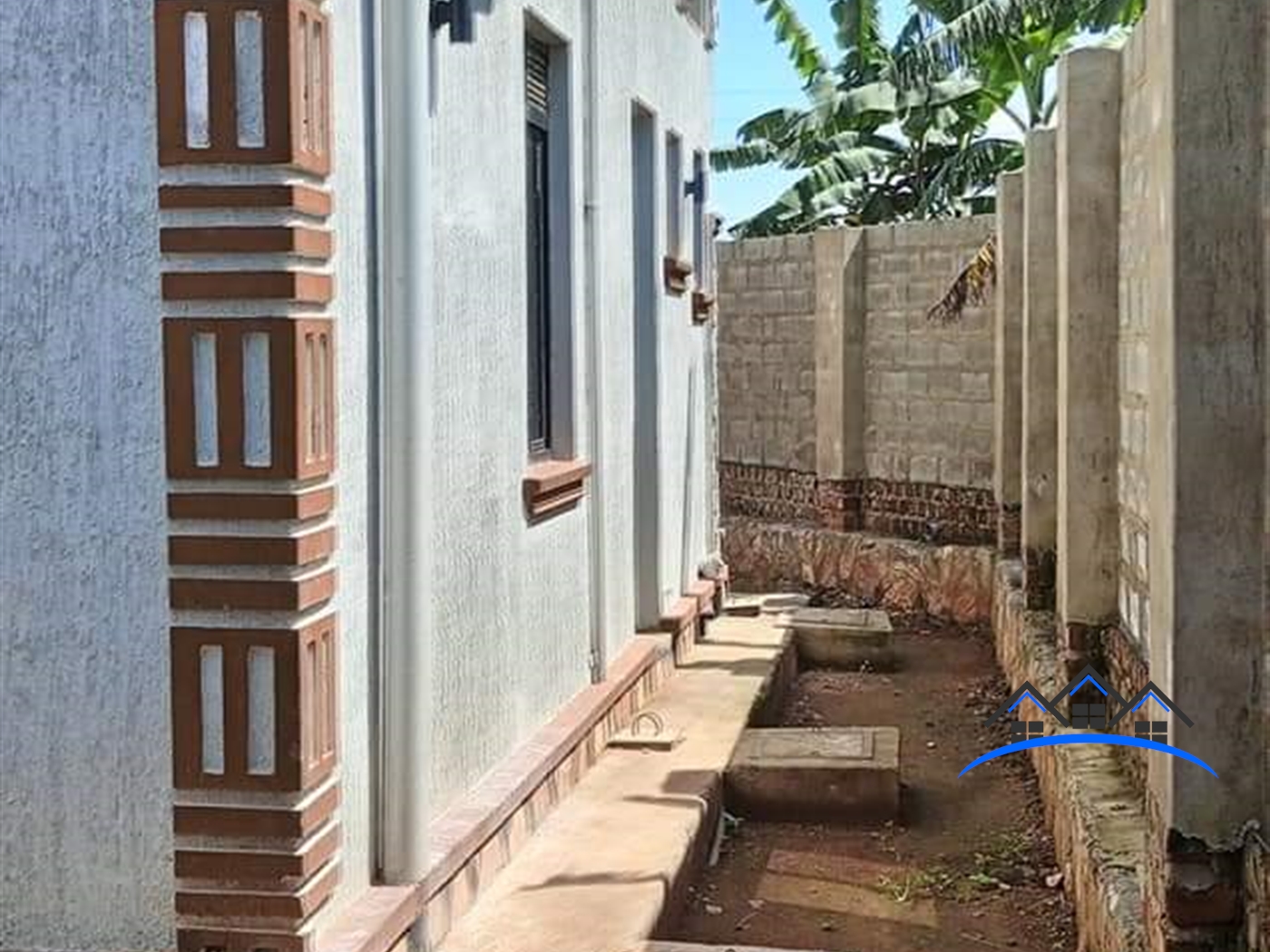 Storeyed house for sale in Gayaza Wakiso