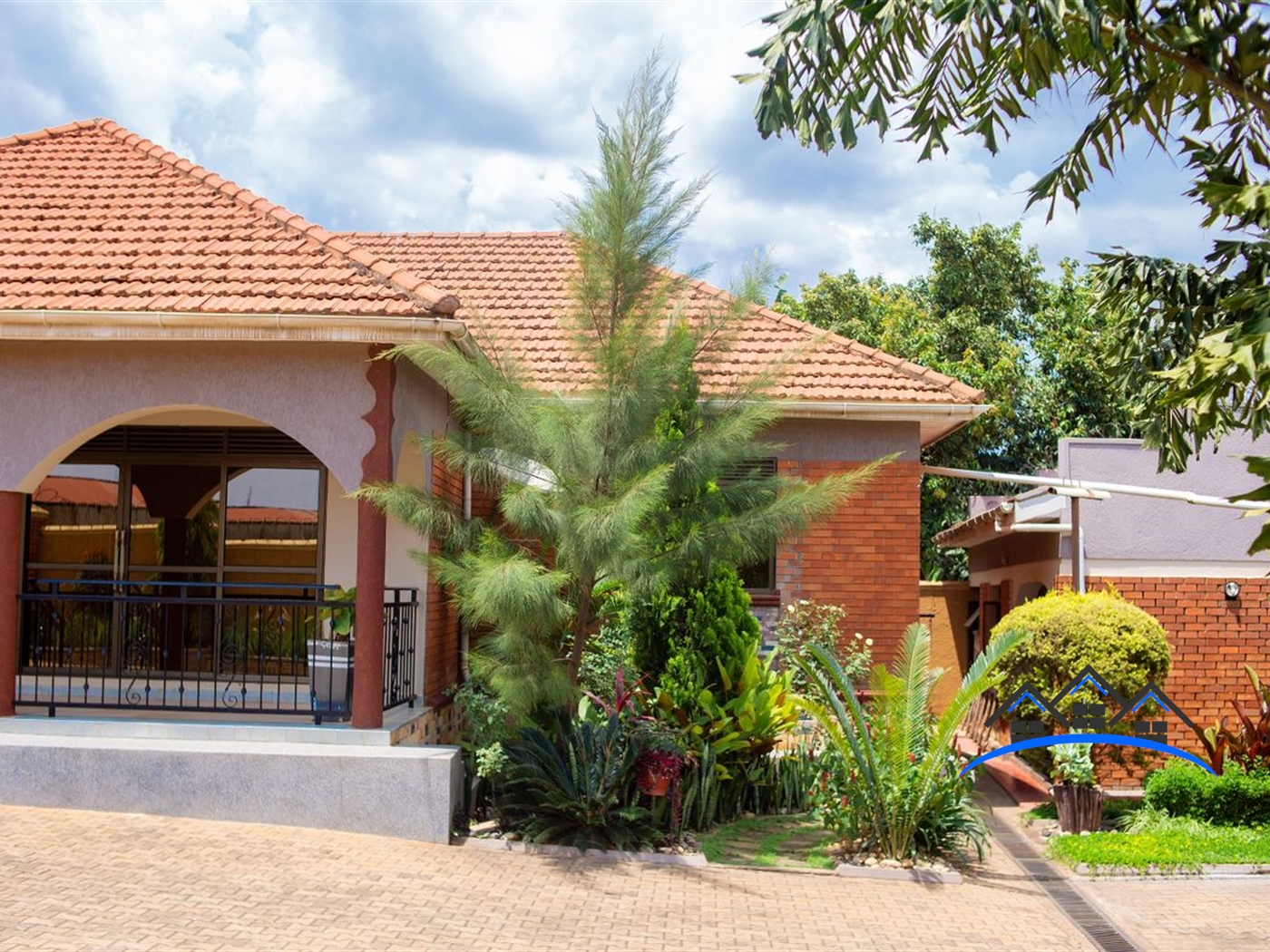 Bungalow for sale in Kulambilo Kampala