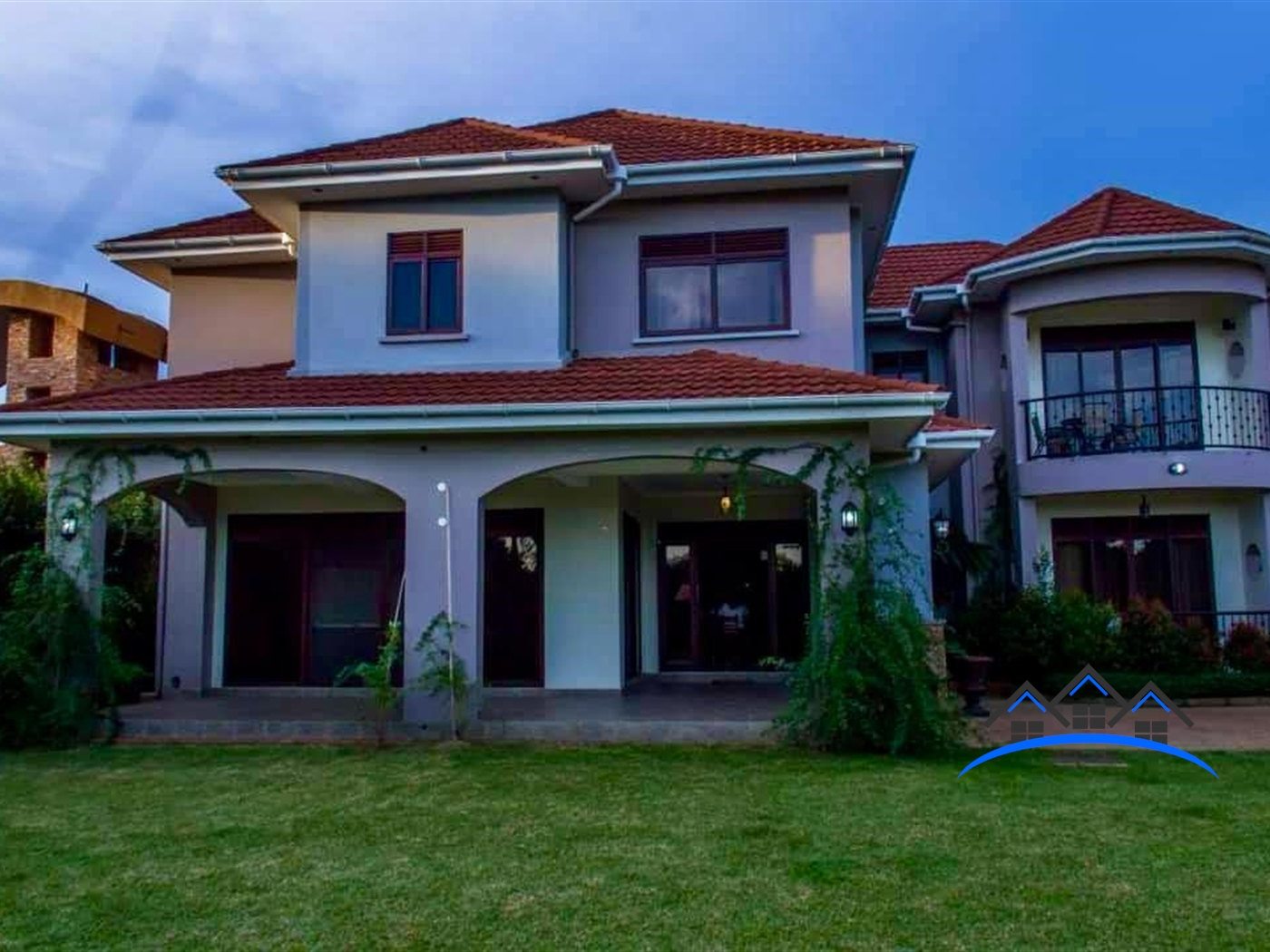 Mansion for sale in Munyonyo Kampala