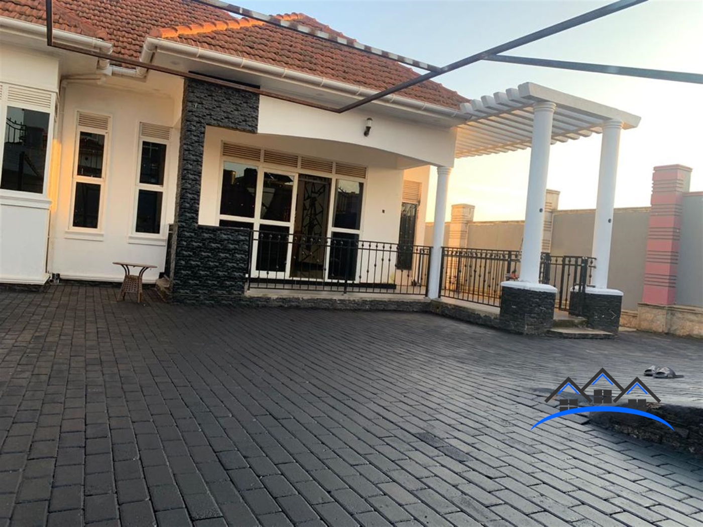 Bungalow for sale in Makindye Kampala