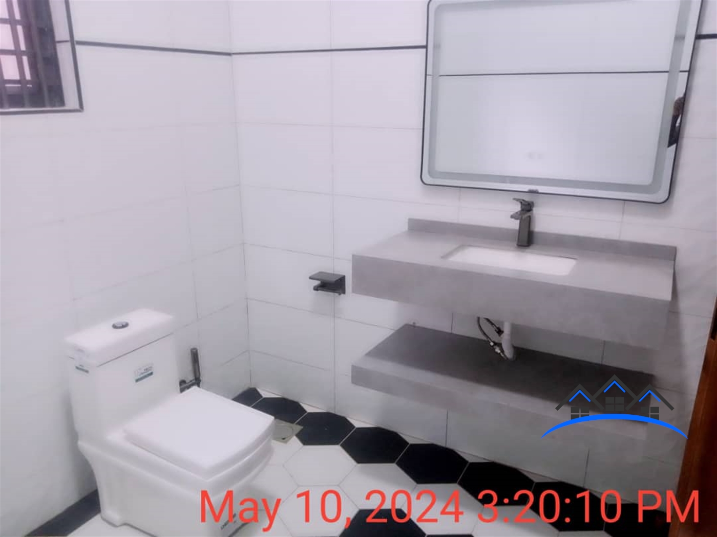 Bathroom (Toilet)