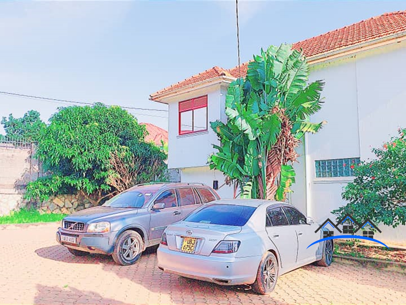 Mansion for sale in Kira Wakiso