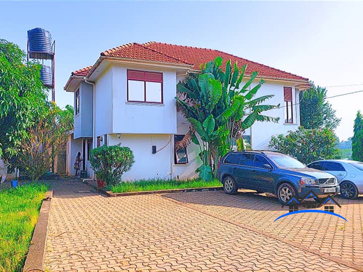 Mansion for sale in Kira Wakiso