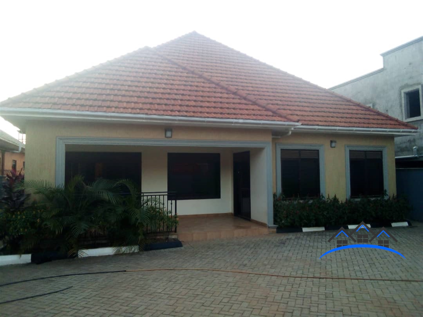 Bungalow for sale in Mbalwaestate Wakiso